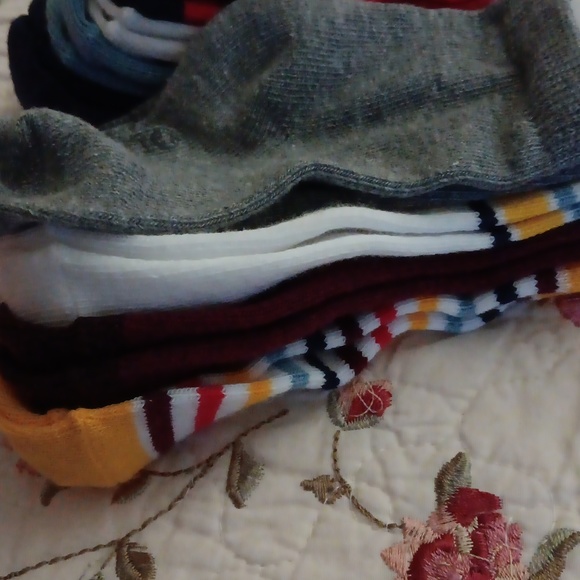 Old Navy Baby Crew Socks - Picture 5 of 5